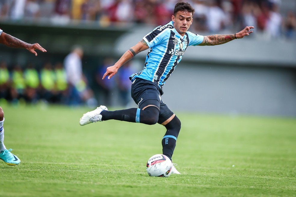 Felipe Carballo em ação pelo Grêmio contra o Caxias — Foto: Lucas Uebel/Grêmio