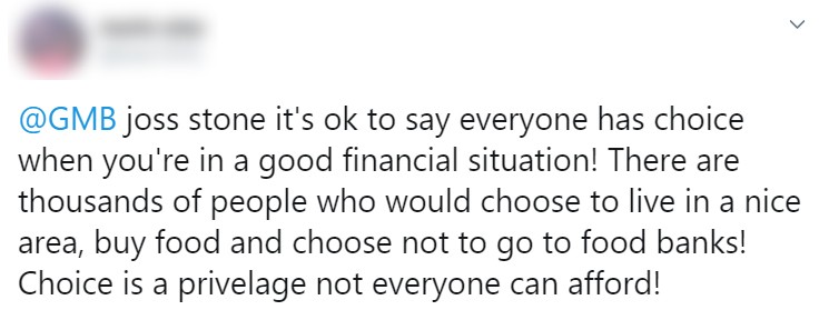 Usuários do Twitter criticaram a fala de Joss Stone sobre felicidade ser uma escolha (Foto: Reprodução / Twitter)