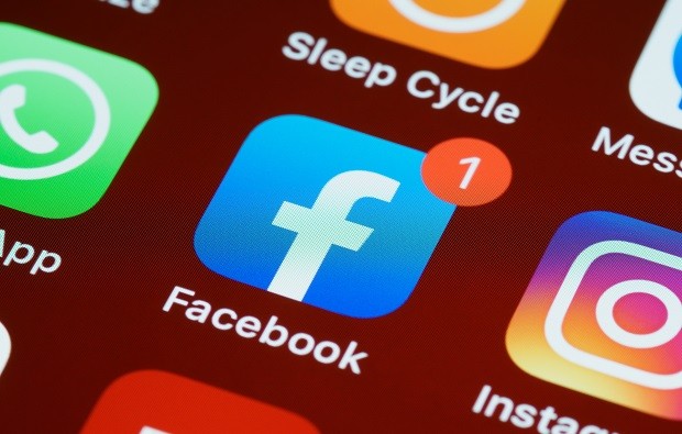 Facebook pretende transformar seus aplicativos em hub de consumo digital (Foto: Brett Jordan / Pexels)