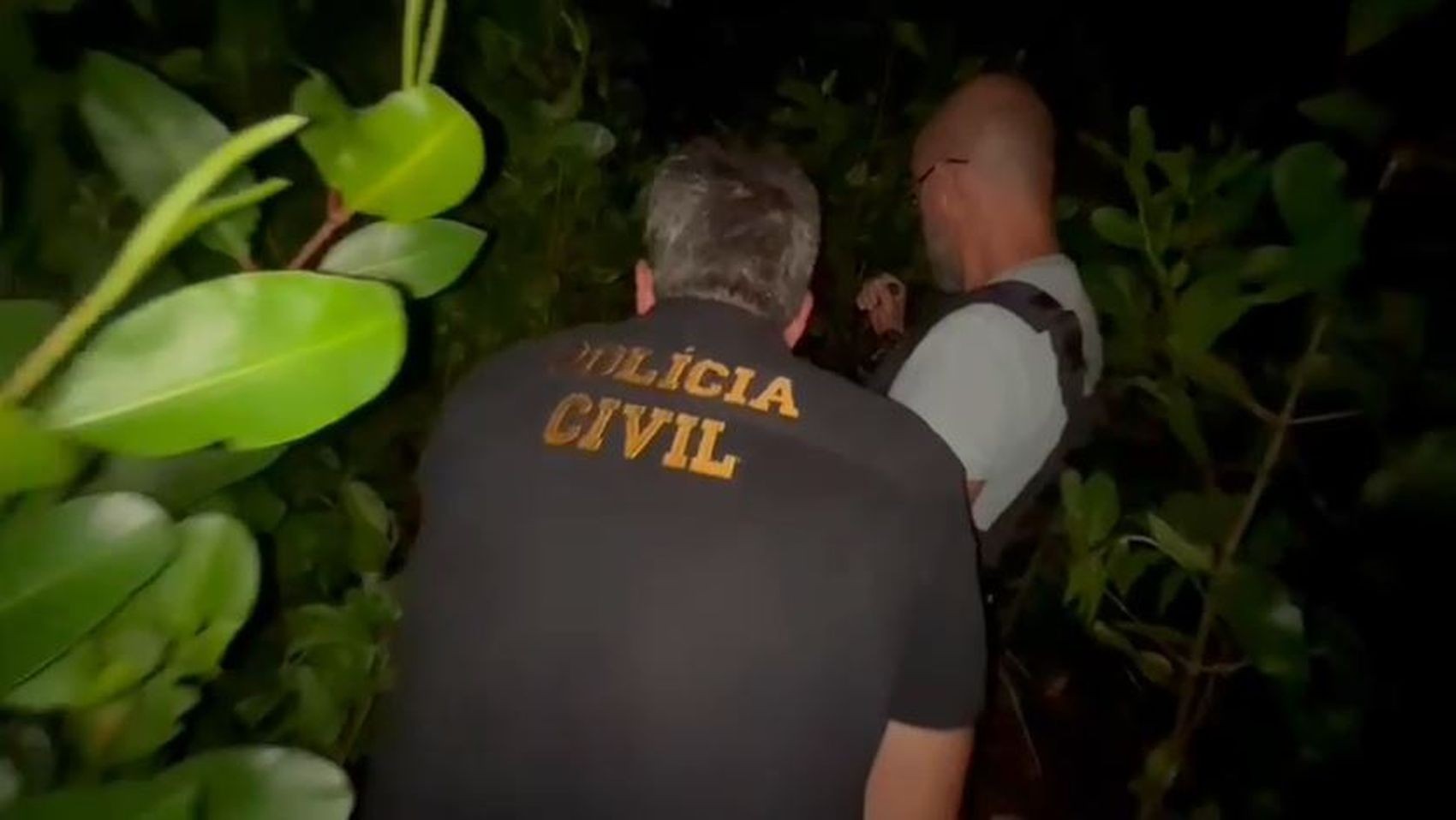 Homem é preso suspeito de esquartejar corpo, colocar em malas e deixar em matagais em Aracaju