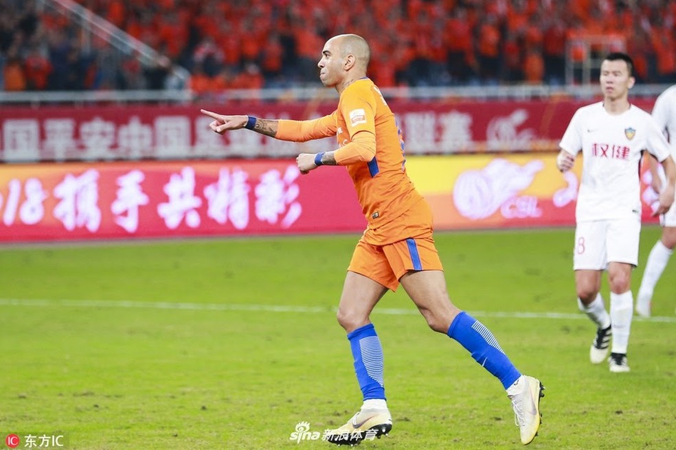Tardelli comemora gol marcado pelo Shandong  — Foto: Reprodução/Sina