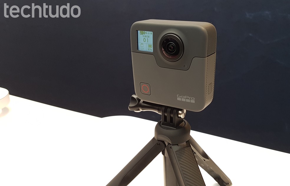 GoPro Fusion: câmera captura imagens em 360º e é à prova D'água (Foto: Viviane Werneck/TechTudo)