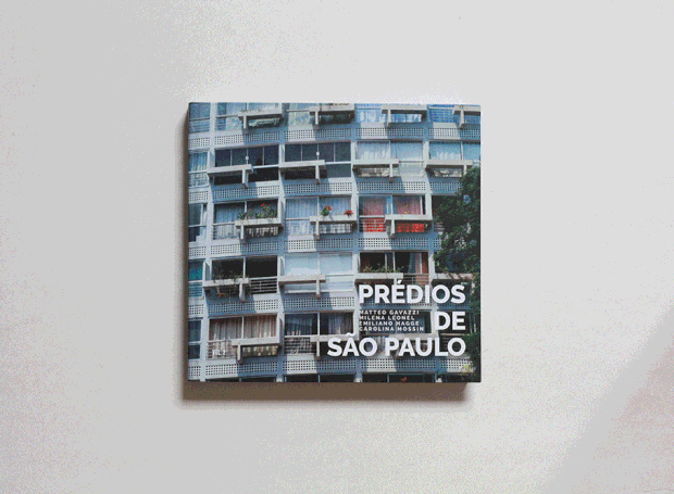 O livro 'Prédios de São Paulo - Volume 2' tem formato quadrado de 22 cm x 21 cm, capa dura e 228 páginas  (Foto: Prédios e Casas de São Paulo / Facebook / Reprodução)