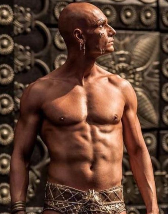 Rodrigo Santoro como o vilão Xerxes, de 300 (Foto: Reprodução/Instagram)