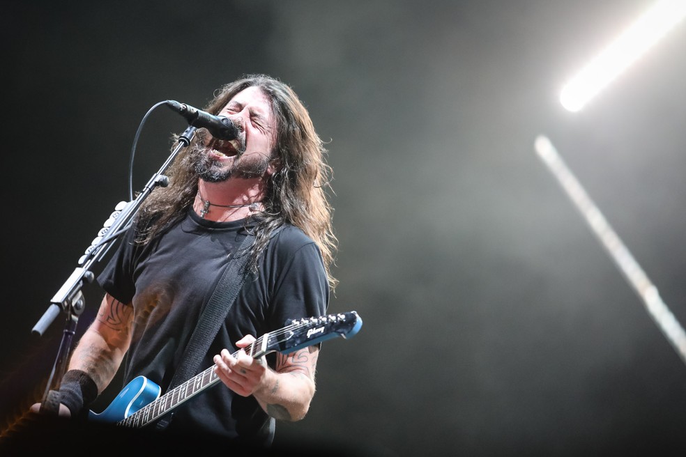 Dave Grohl durante show do Foo Fighters em SP &mdash; Foto: F&aacute;bio Tito/G1