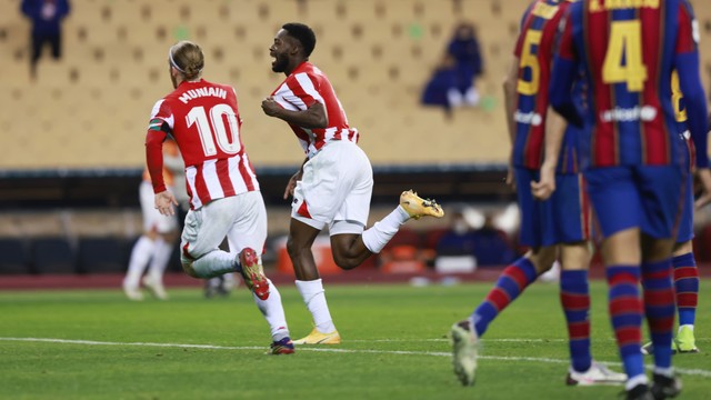 Iñaki Williams comemora gol que decidiu a final da Supercopa da Espanha para o Athletic Bilbao