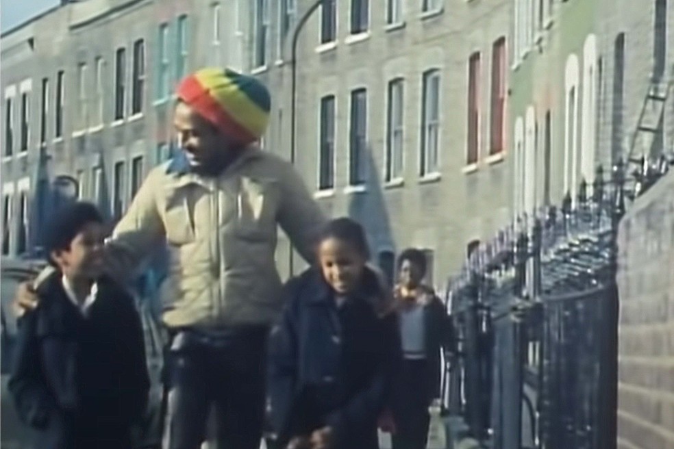Bob Marley no clipe de 'Is this love' — Foto: Reprodução