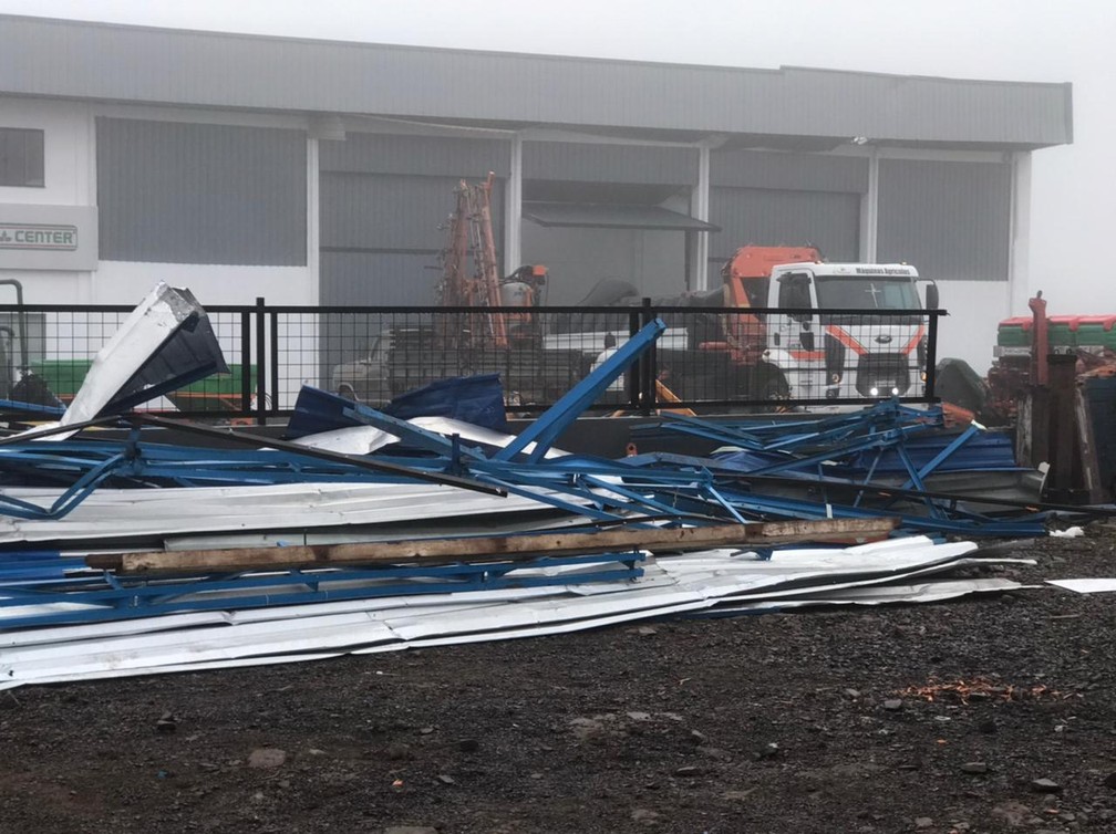 Campos Novos após tornado que atingiu a cidade  — Foto: Eduarda Demeneck/ NSC TV