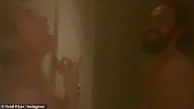 Heidi Klum no chuveiro com o marido (Foto: Reprodução/Instagram)