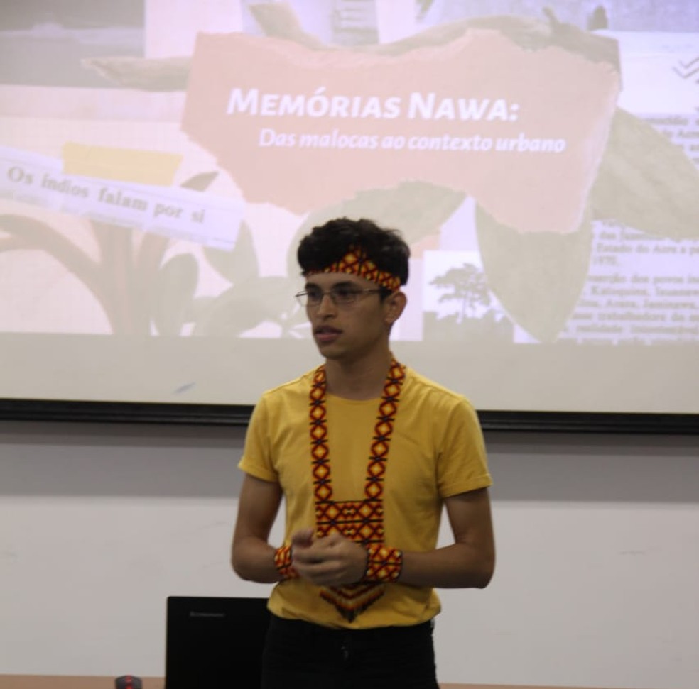 Estudante apresentou documentário na Universidade Federal de Pernambuco — Foto: Arquivo pessoal 
