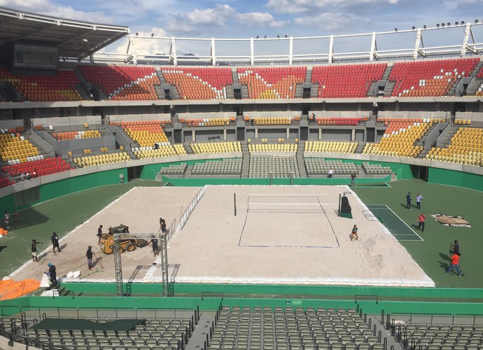 Centro olímpico de tênis se transforma em arena de vôlei de praia (Foto: Flávio Dilascio)