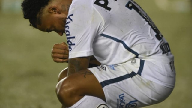 Marinho foi expulso no primeiro tempo