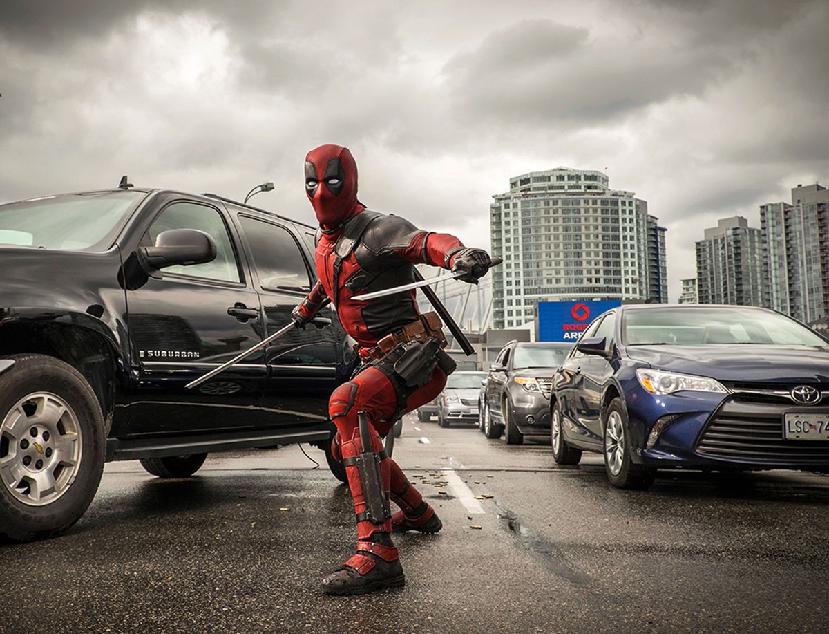 ‘Deadpool 3’ vai ser dirigido por Shawn Levy, diz revista; Ryan Reynolds brinca: ‘um pouco mais esfaqueador’ | Cinema