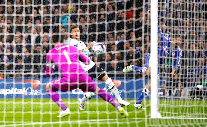 Diego Costa gol, Chelsea x Tottenham (Foto: Reuters)