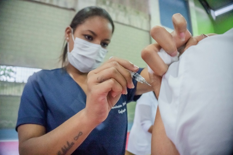 bertioga antecipa vacinacao de pessoas com 50 anos sem comorbidades mais saude g1