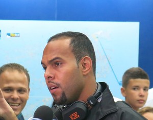 Alecsandro chega ao Rio de Janeiro para assinar com o Flamengo