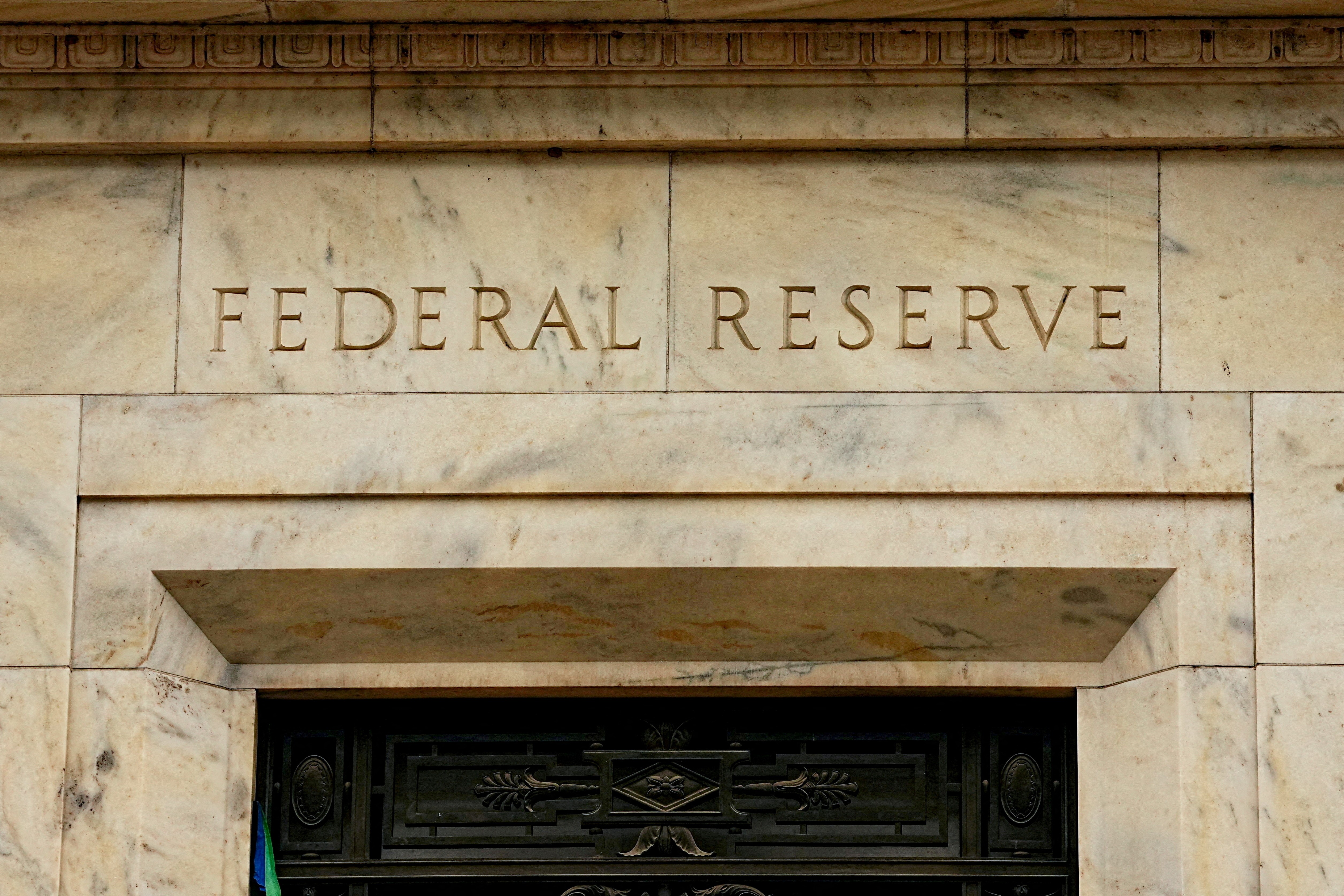 Federal Reserve Indica Possível Aumento de Juros Até Dezembro