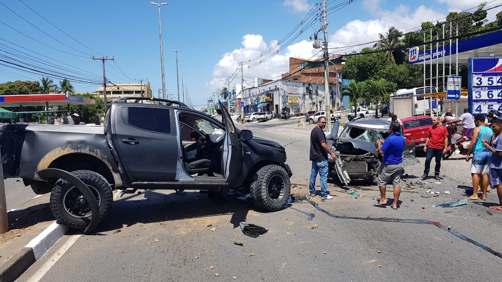 Conforme o Corpo de Bombeiros, que presta atendimento no local, o caso ocorreu por volta das 10h15, nas proximidade de um posto de combustível.  — Foto: Alexandre Berenguer / Arquivo Pessoal 