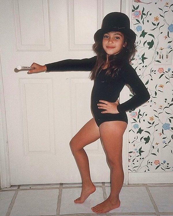 A socialite Kim Kardashian em foto de quando tinha seis anos (Foto: Instagram)