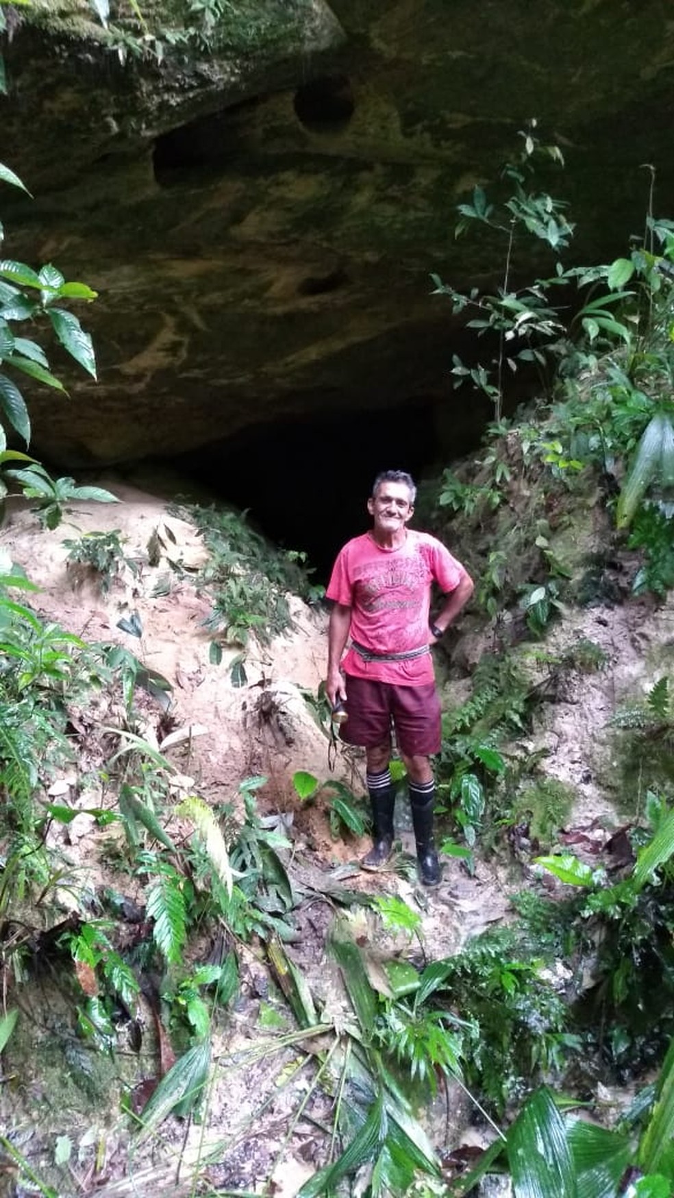 Edson Cavalcante foi homenageado e caverna leva o nome dele  — Foto: Edson Cavalcante/Arquivo pessoal 
