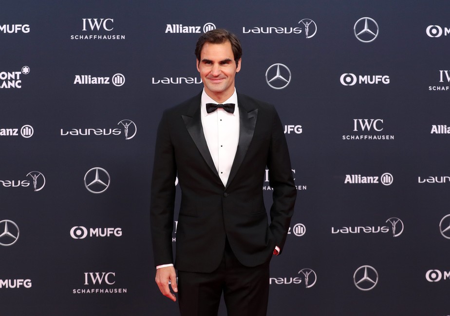 Federer fatura dois prêmios no Laureus, e Chape vence no voto popular