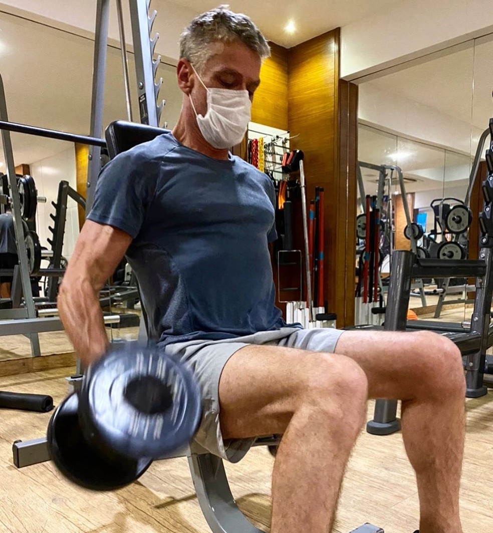 Fabio Assuncao Ganha Elogio De Personal Trainer As Pessoas Escolhem Seus Habitos Famosos Gshow