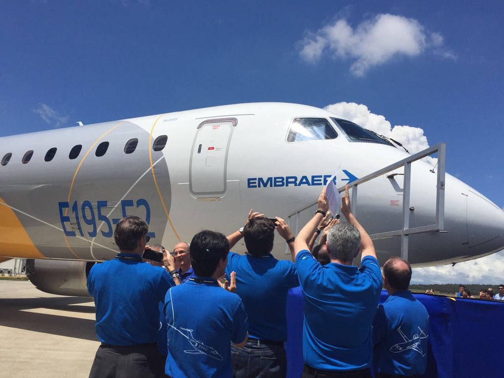 Embraer lança maior jato comercial do Brasil, o E195-E2 — Foto: Poliana Casemiro