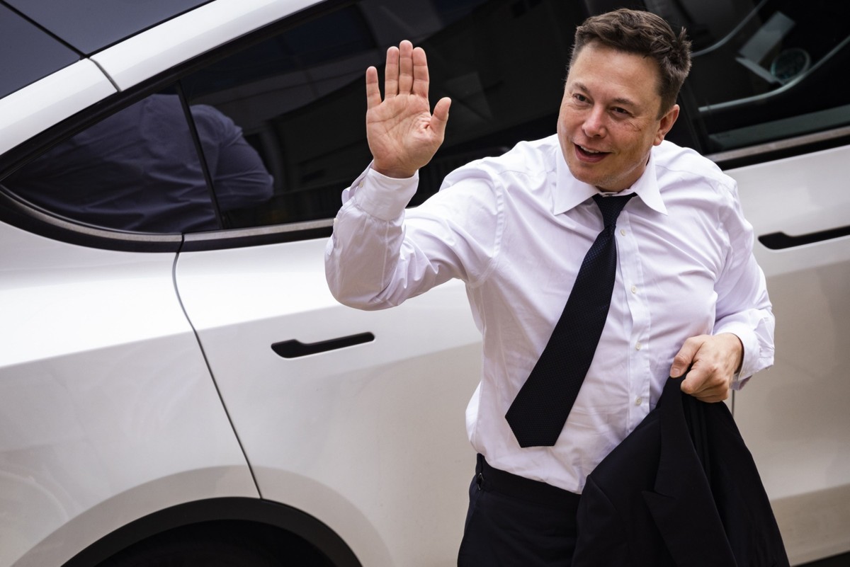 Elon Musk cancela formalmente acordo de compra do Twitter, segundo agência | Empresas