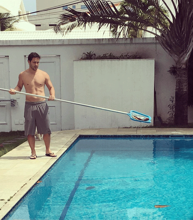 Rodrigo Andrade: piscineiro (Foto: Reprodução / Instagram)