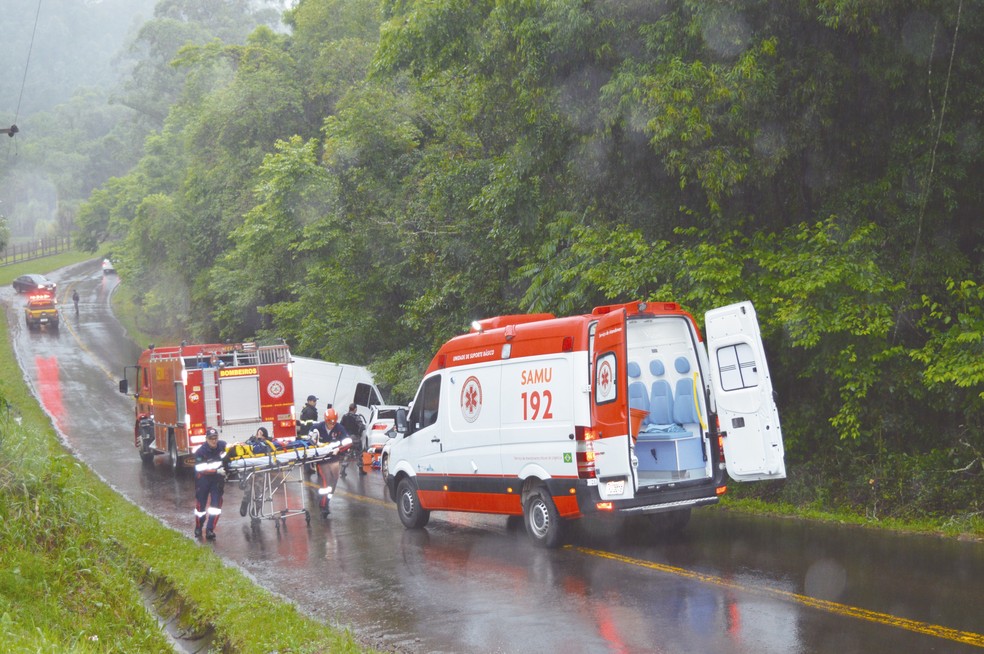 Quatro adolescentes de Campo Bom voltavam da escola para casa quando o acidente aconteceu. — Foto: Thaís Lauck/Jornal Dois Irmãos.