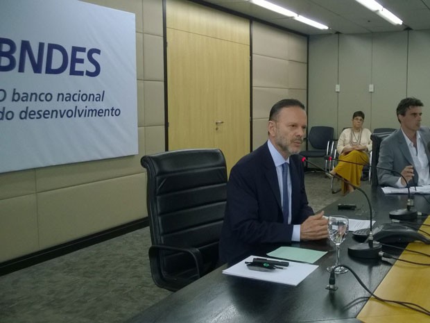Presidente do BNDES, Luciano Coutinho, anunciou novas taxas para financiamentos (Foto: Lilian Quaino/G1)