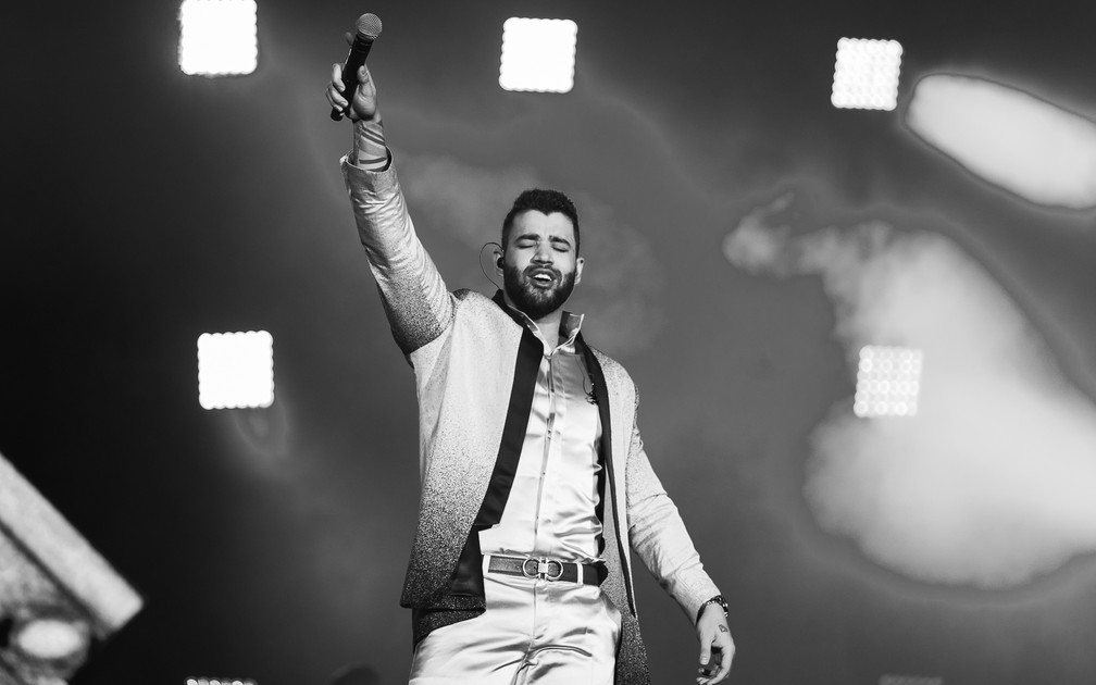 Gusttavo Lima Amanhece Pelo 3º Ano Seguido Na Arena De Barretos E Serve Ate Petisco Aos Fas Festa Do Peao De Barretos 2019 G1