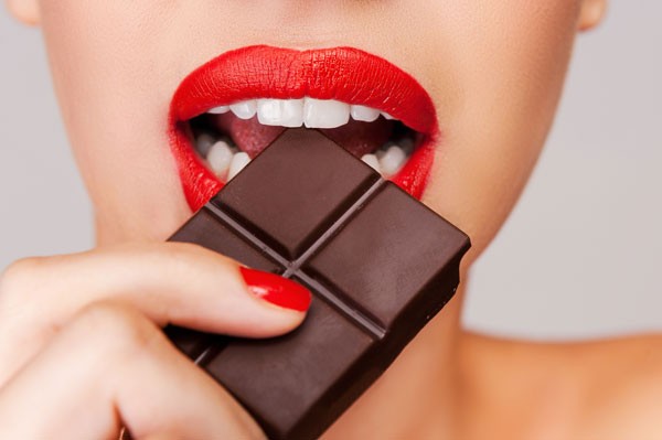 O chocolate meio amargo e amargo são as opções mais saudáveis para a Páscoa (Foto: Thinkstock)
