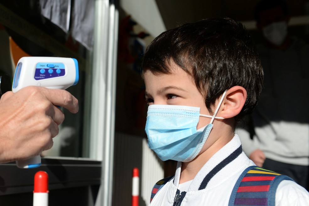 Casos de síndrome associada à Covid-19 em crianças ocorrem em 13 cidades do Ceará — Foto: Reuters