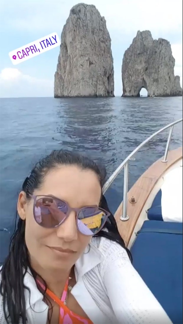 Monica Carvalho em Capri, na Itália (Foto: Reprodução/Instagram)