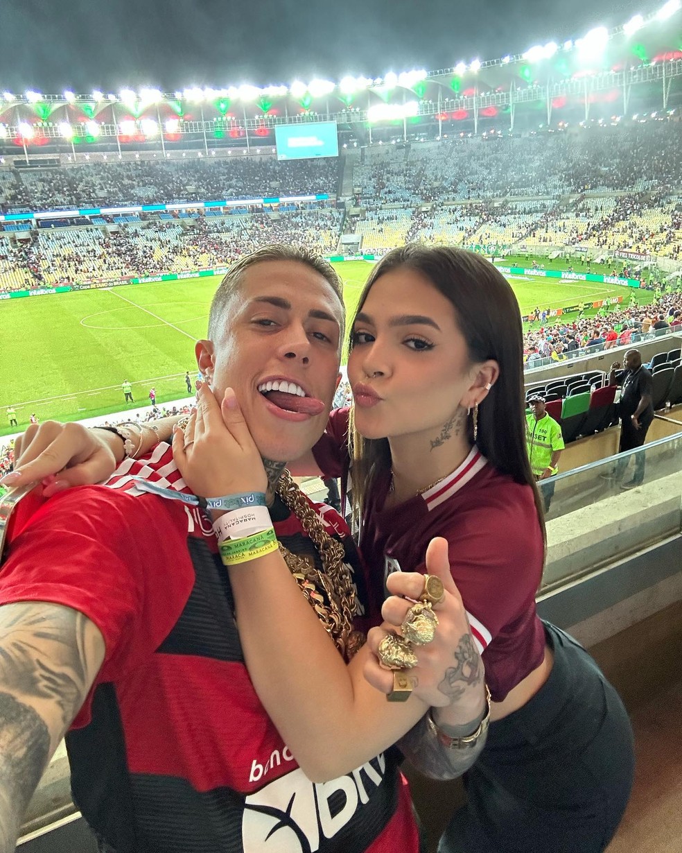 Mel Maia e MC Daniel vão juntos a jogo no Maracanã — Foto: Instagram
