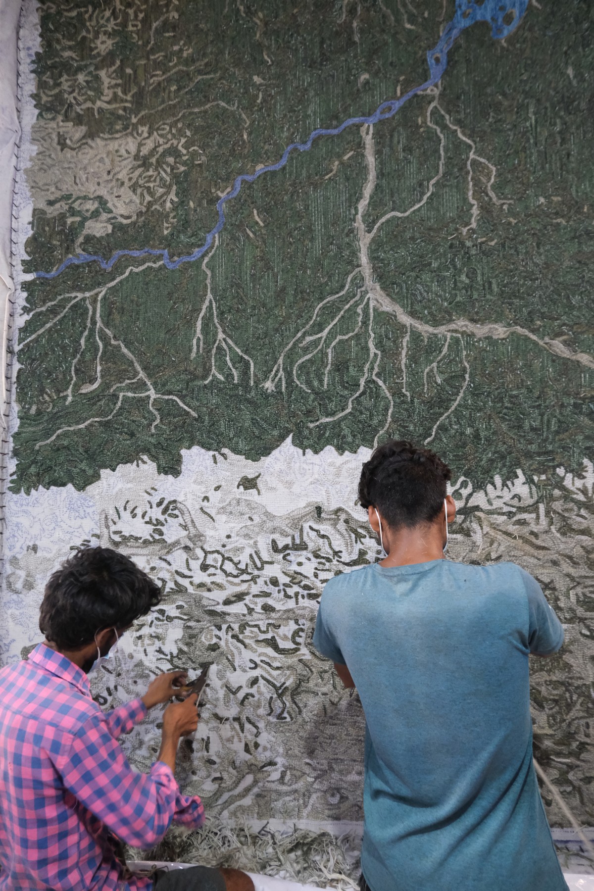 O tapete Ganges foi feito à mão e será exposto na Rossana Orlandi Design Gallery em Milão (Foto: Gan Rugs / Divulgação)