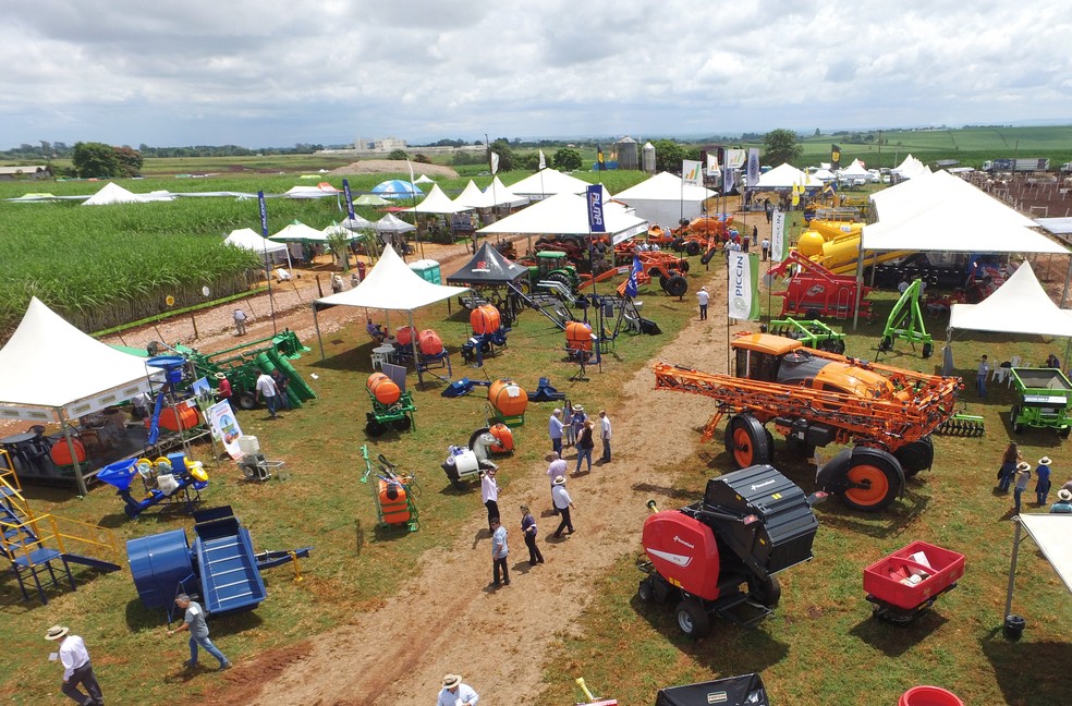 Edições anteriores da feira em Piracicaba — Foto: Coplacana