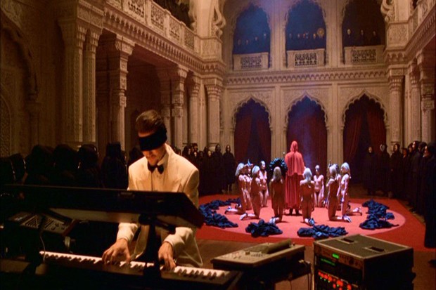 ‘Four out of Five’, clipe de Arctic Monkeys, é inspirado em Stanley Kubrick  (Foto: Divulgação)