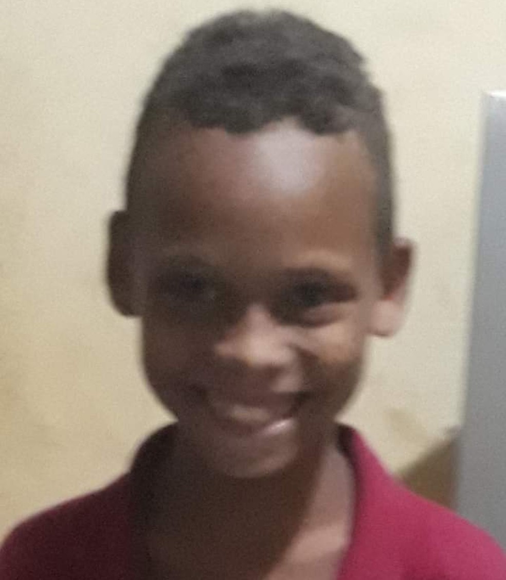 Haroldo tinha 8 anos e costumava brincar no lago municipal em Ipaussu — Foto: Arquivo pessoal 