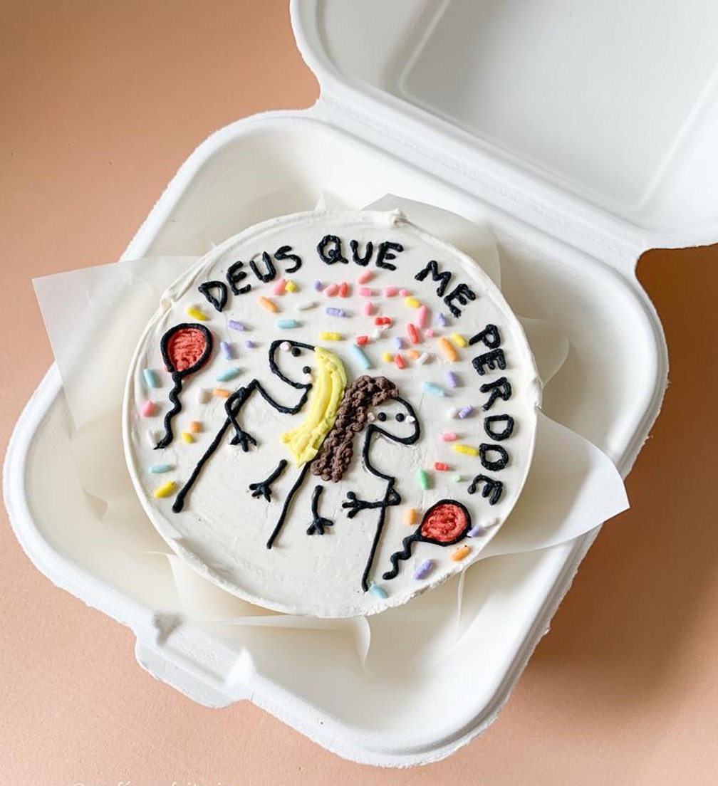 Pin de Raquel Lima em Bento cake flork  Bolos engraçados de aniversário,  Bolo engraçado, Bolos de aniversário namorado