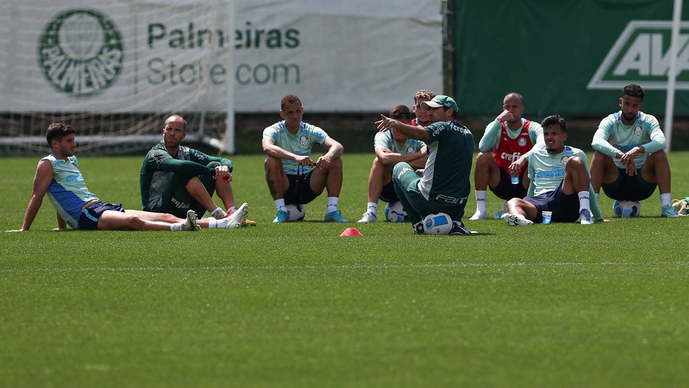 Palmeiras se reapresenta e inicia preparação para jogo diante do Athletico-PR