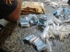 Homem é flagrado com 233 cápsulas de cocaína em Três Rios, RJ