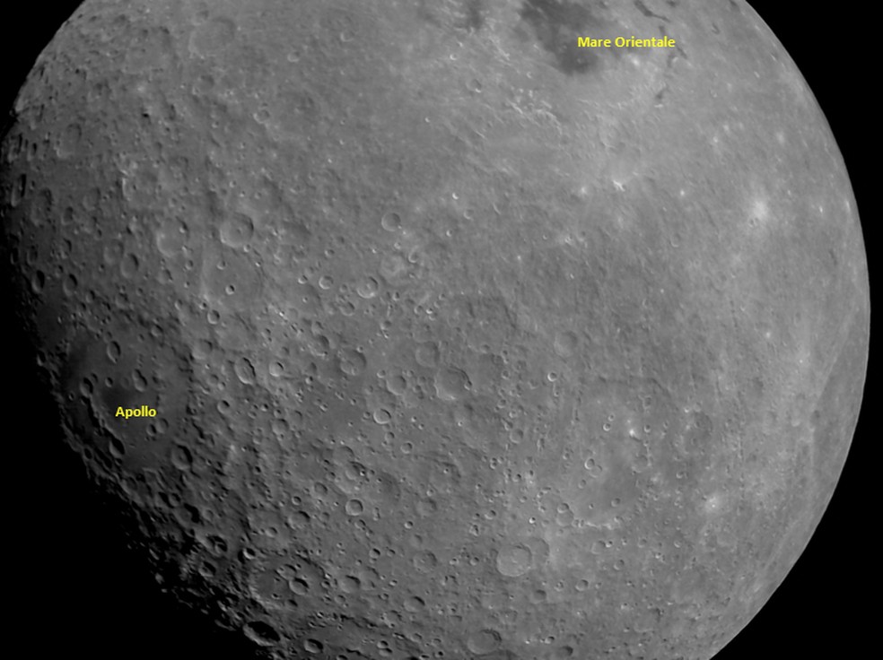 Lado oculto da Lua durante aproximação da sonda Chandrayaan-2 — Foto: ISRO