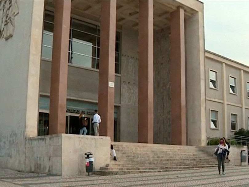 Faculdade de Direito da Universidade de Lisboa (Foto: Reprodução/SIC)