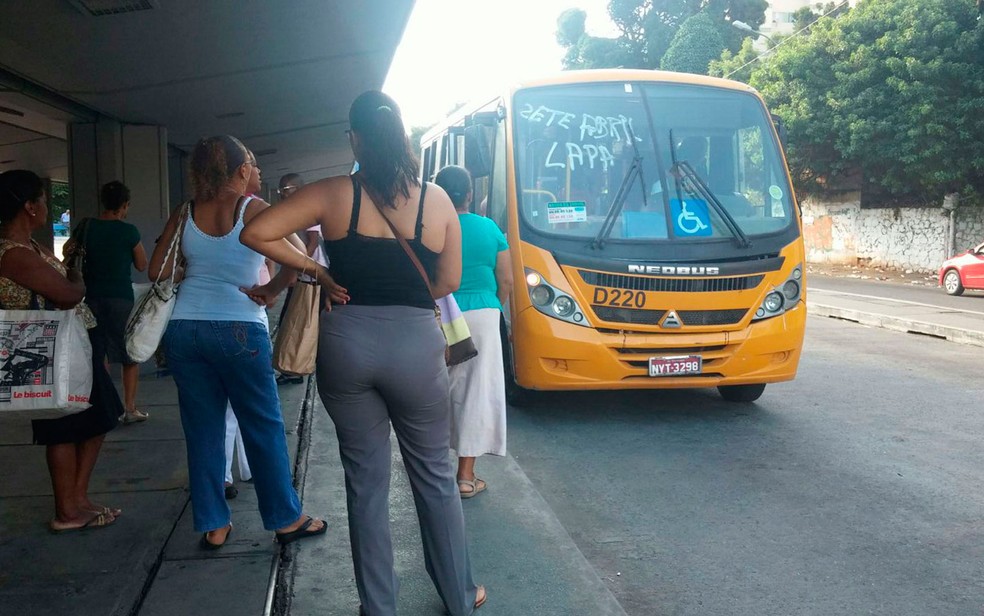 Transporte complementar em Salvador. (Foto: Juliana Freitas/G1 Bahia)