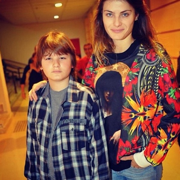 A modelo Isabelli Fontana com o filho Zion (Foto: Reprodução / Instagram)