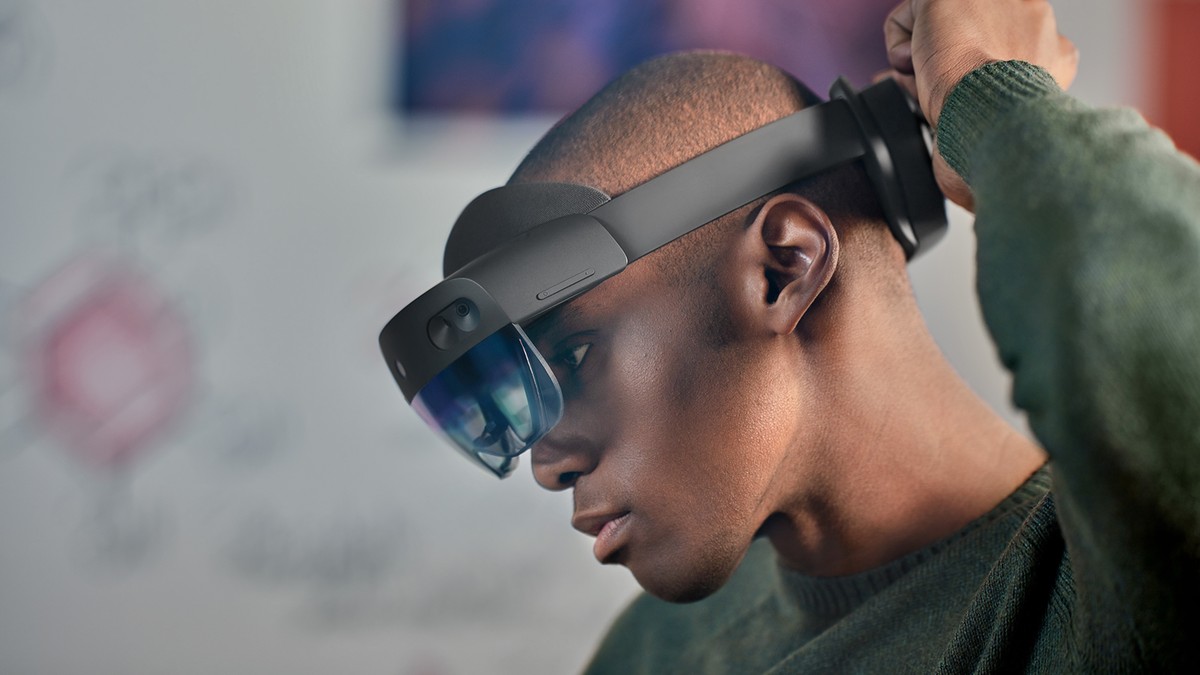 Petrobras utiliza HoloLens na análise de rochas de poços de petróleo
