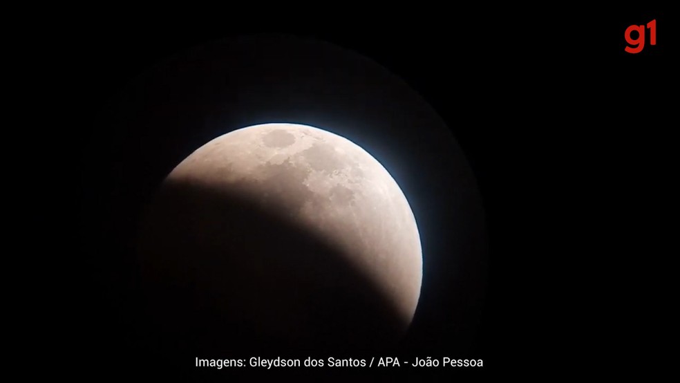 
VEJA COMO FOI O ECLIPSE LUNAR REGISTRADO NA PB

