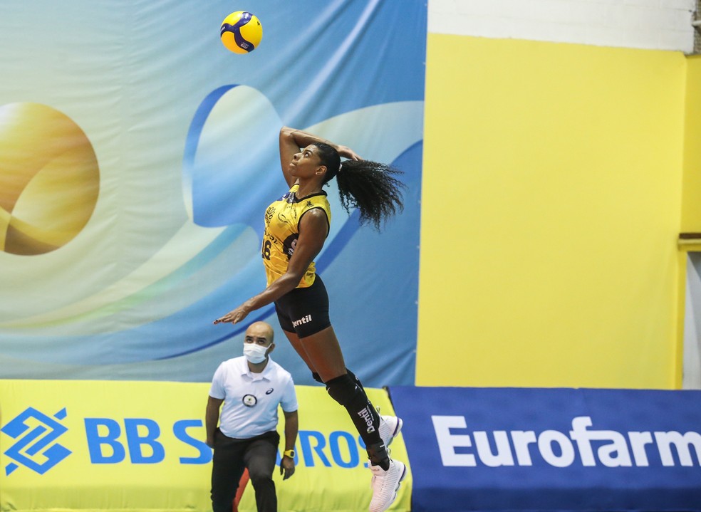 Praia Clube Busca Nomes Para Substituir Fernanda Garay Dificil Achar No Nivel Dela Volei Ge